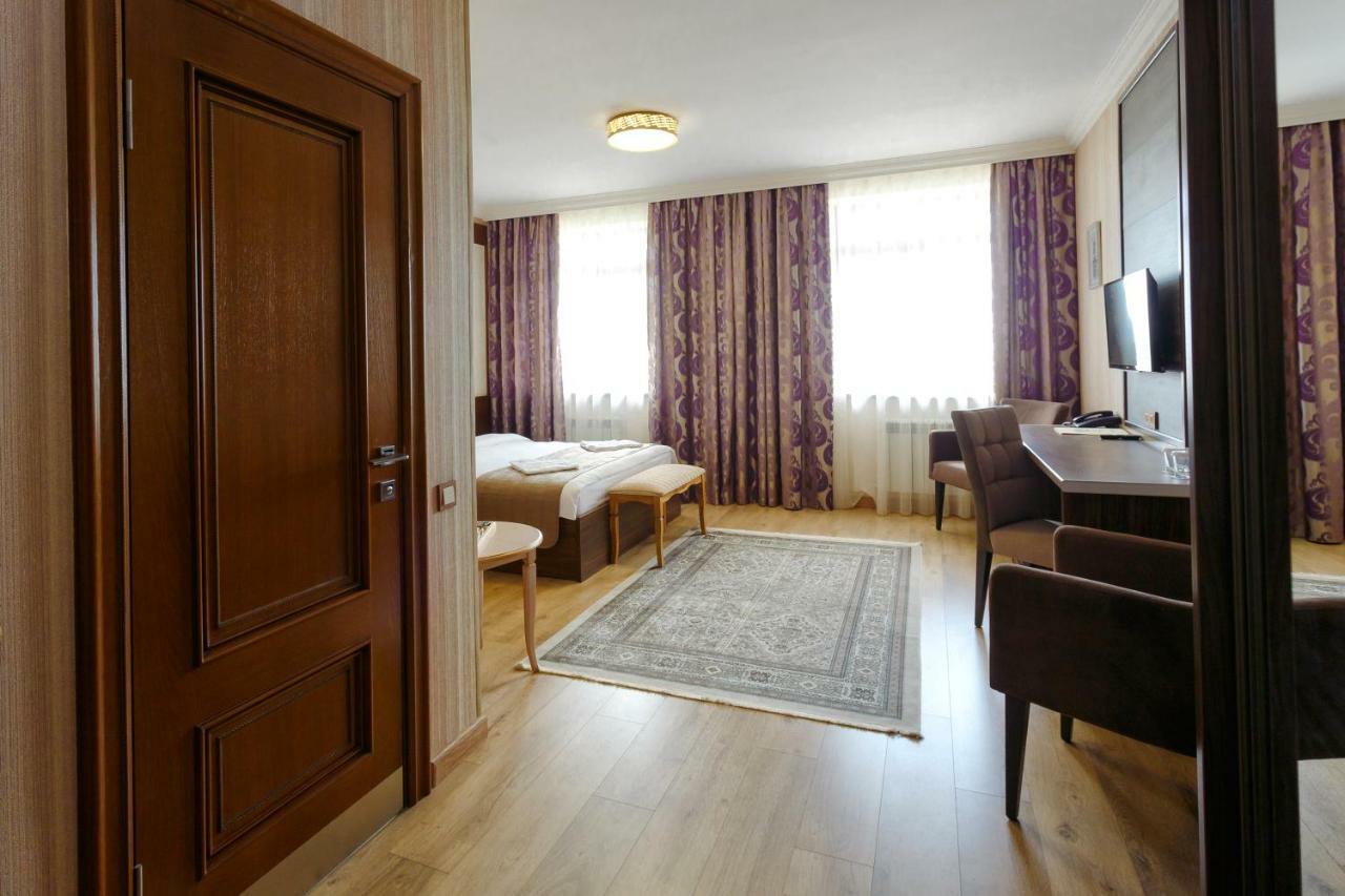 Sacvoyage Hotel Almati Kültér fotó